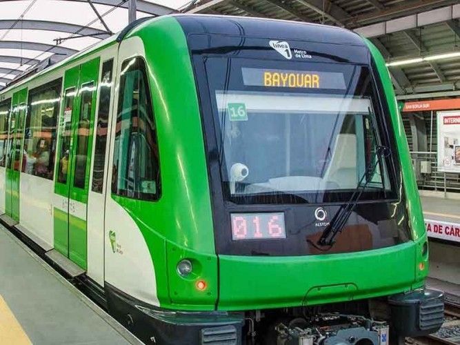 Lima Metro service disruption with 1,000 pasangers stuck for over one hour