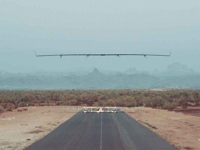 Facebook&#039;s solar-powered, unmanned airplane that in the near futures is supposed to bring internet to the remotest parts of the world; photo: FB